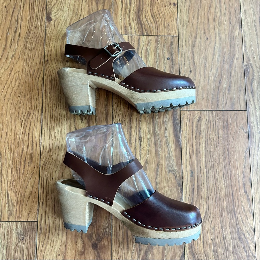 MIA Brown Leather Clog Heels with Natural Wood Platform - Picture 3 of 12